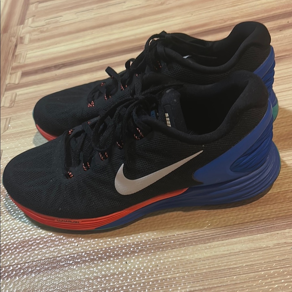 Nike women’s  Black and Blue and green Running Shoes